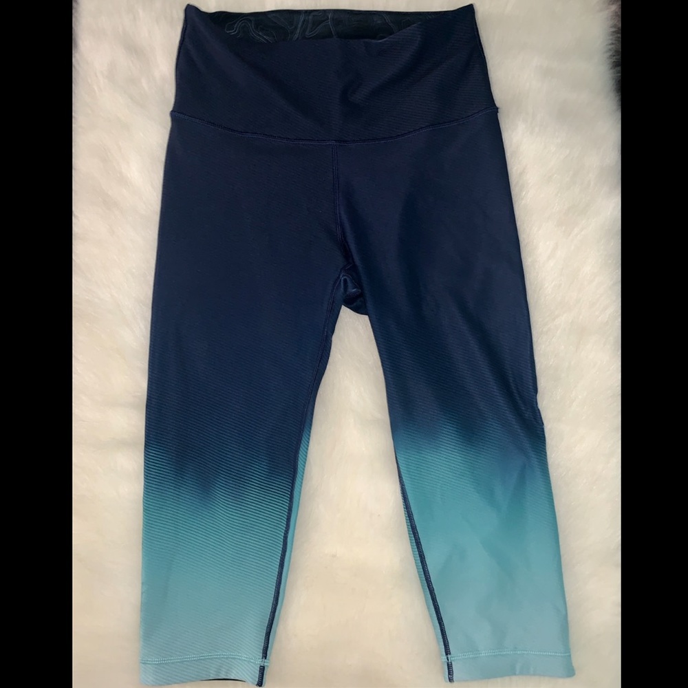 Peloton x WITH reversible crop leggings size Large